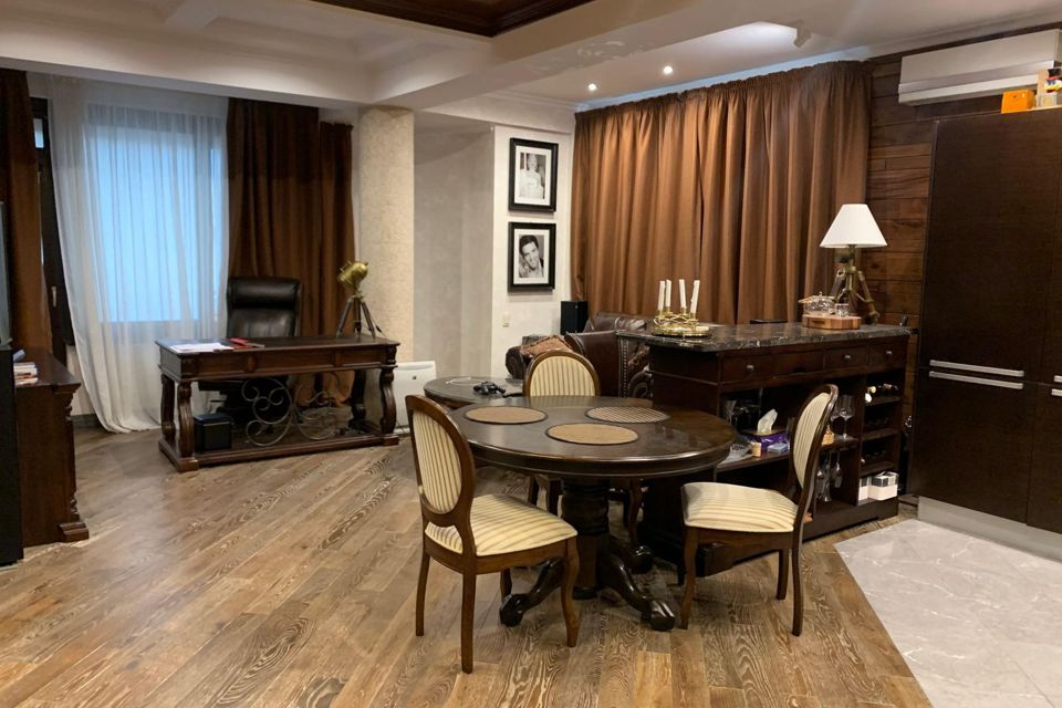 Продаётся 3-комнатная квартира, 77.7 м²