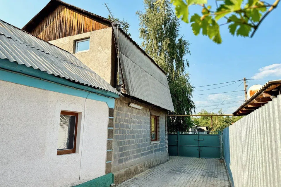Продаётся 2-этажный дом, 90 м²