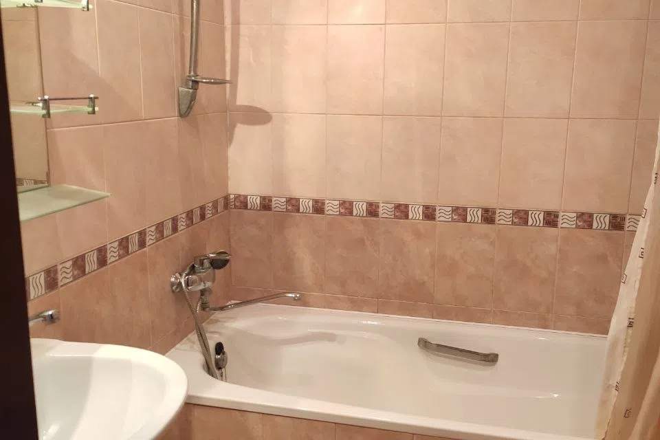 Продаётся 4-комнатная квартира, 92.6 м²