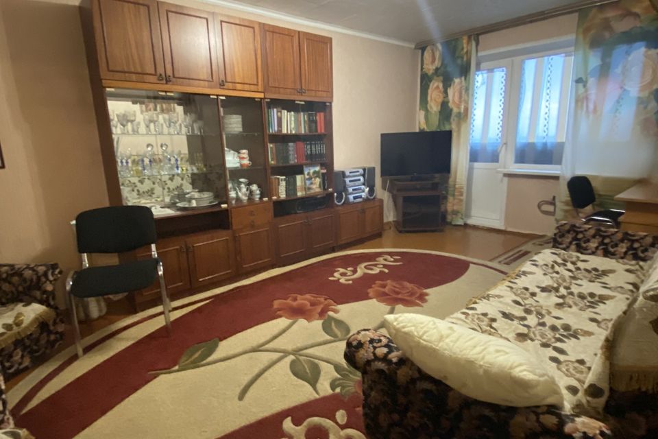 Сдаётся 2-комнатная квартира, 52 м²