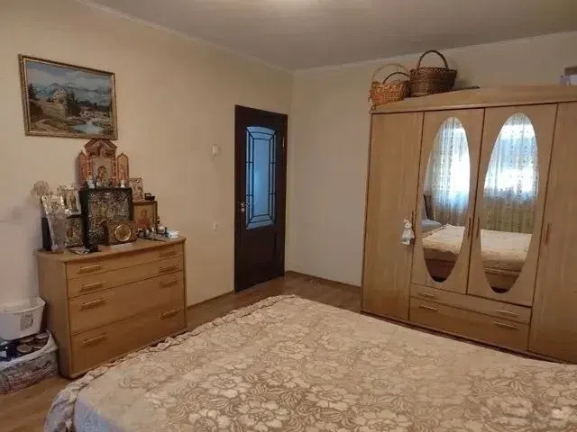 Продаётся 4-комнатная квартира, 85 м²