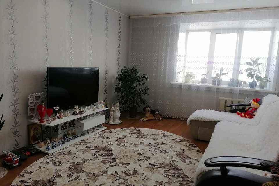 Продаётся 4-комнатная квартира, 77.7 м²