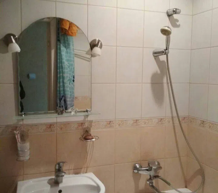 Продаётся 4-комнатная квартира, 61.4 м²