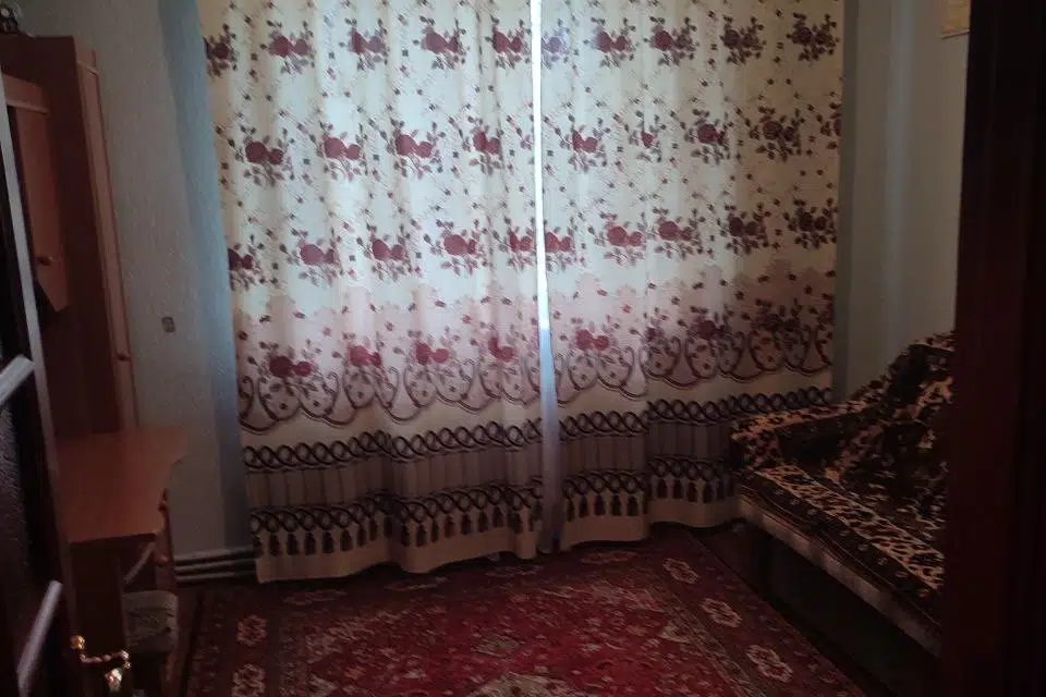 Продаётся 4-комнатная квартира, 80 м²