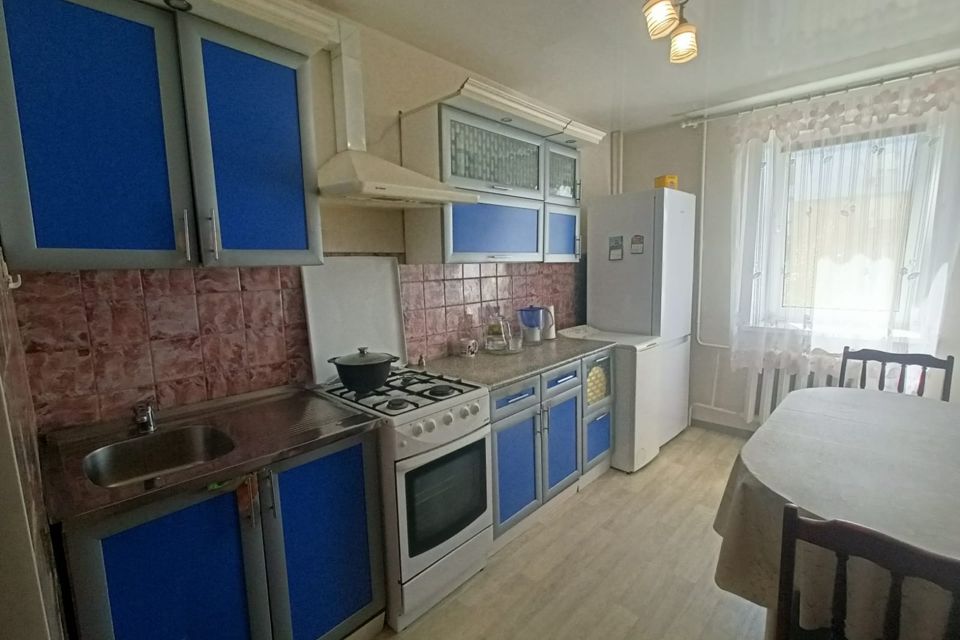 Продаётся 4-комнатная квартира, 75 м²