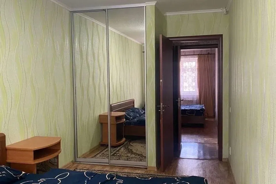 Продаётся 3-комнатная квартира, 57 м²