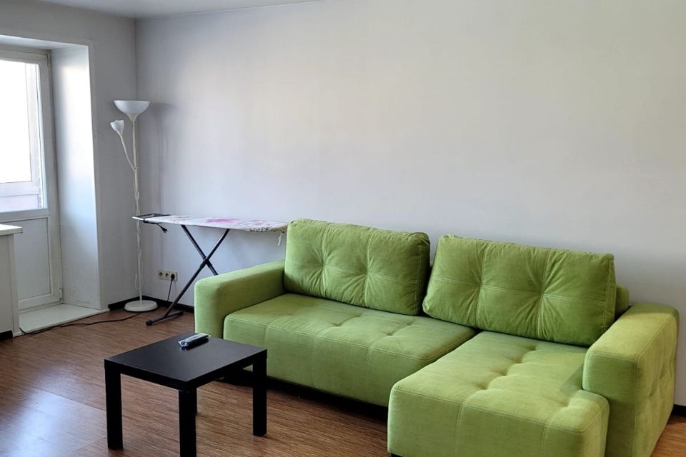 Продаётся 3-комнатная квартира, 56.4 м²
