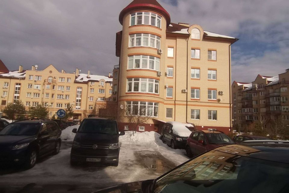 Продаётся 2-комнатная квартира, 55 м²