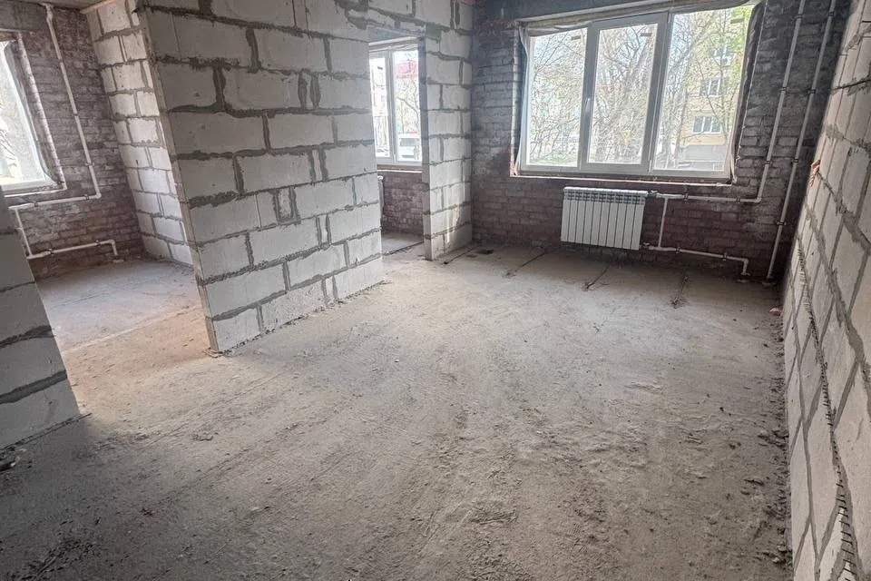 Продаётся 4-комнатная квартира, 65 м²