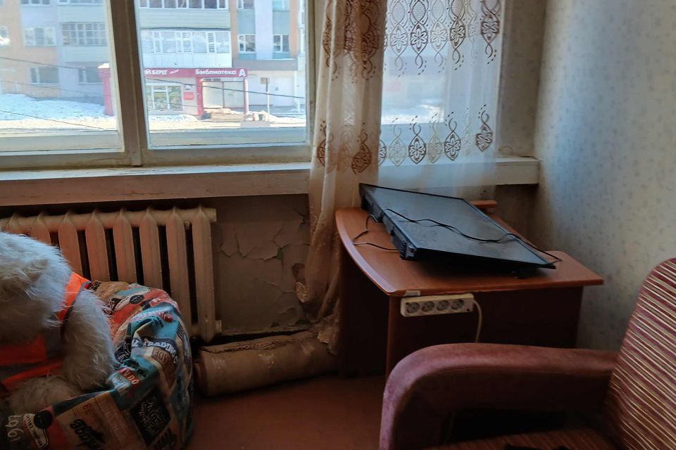 Продаётся 2 комнаты в 4-комн. квартире, 31.3 м²