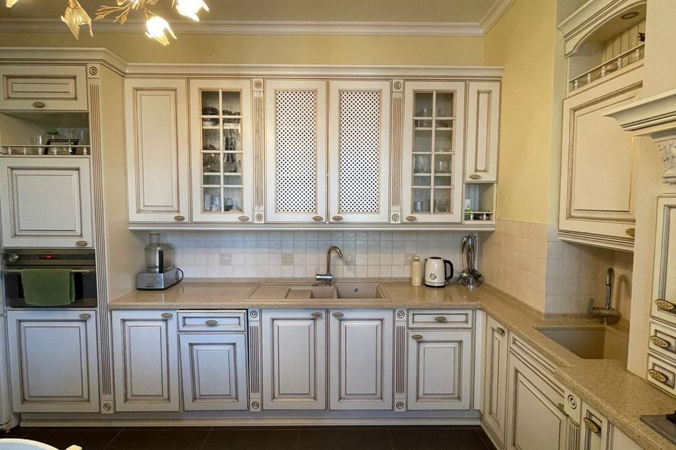 Продаётся 4-комнатная квартира, 100 м²