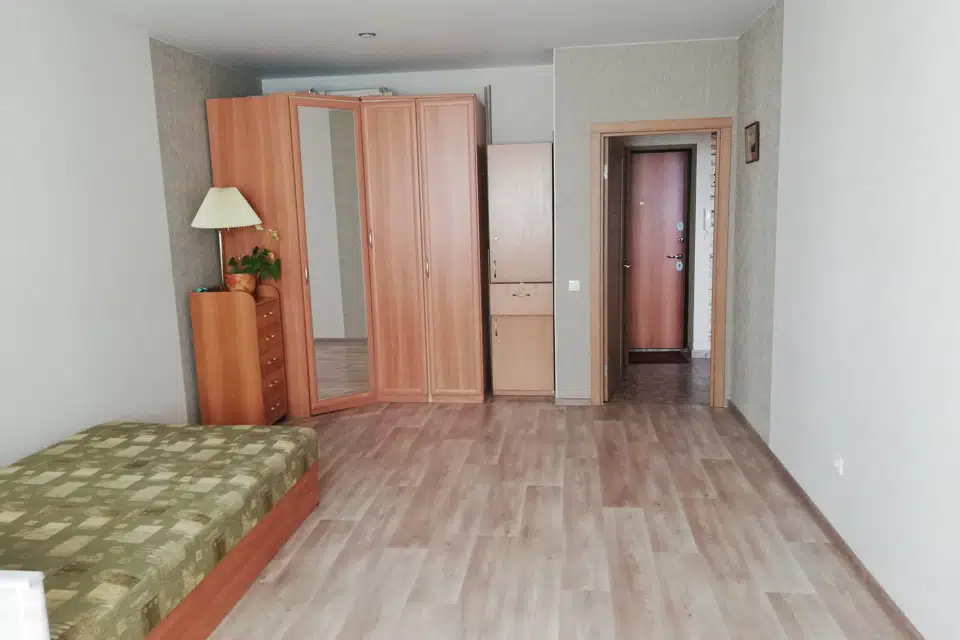 Продаётся 1-комнатная квартира, 41.8 м²