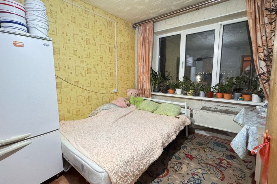 Продаётся комната в 1-комн. квартире, 17 м²