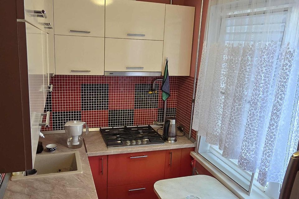 Продаётся 3-комнатная квартира, 55.5 м²