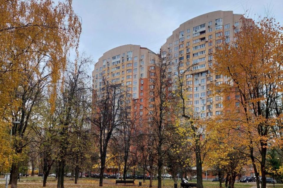 Продаётся 2-комнатная квартира, 77.8 м²