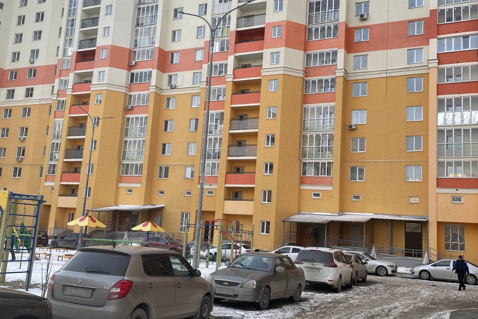 Продаётся 2-комнатная квартира, 67.7 м²