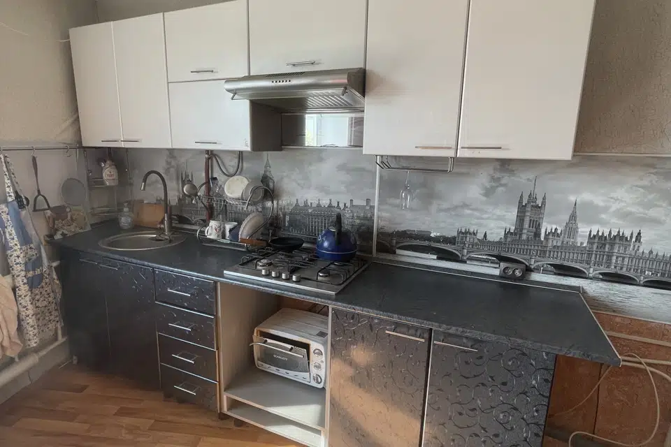 Продаётся 4-комнатная квартира, 89 м²