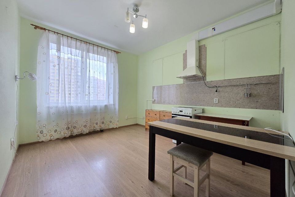 Продаётся 1-комнатная квартира, 41.8 м²