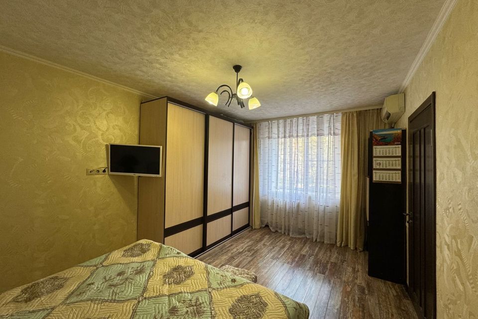 Продаётся 3-комнатная квартира, 76.2 м²