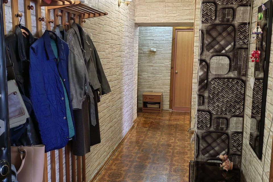 Продаётся 3-комнатная квартира, 65.4 м²