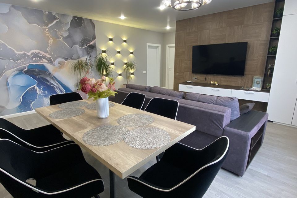 Продаётся 4-комнатная квартира, 112.4 м²