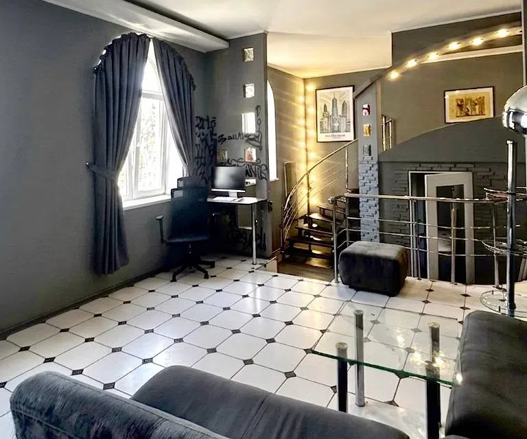 Продаётся студия, 60 м²