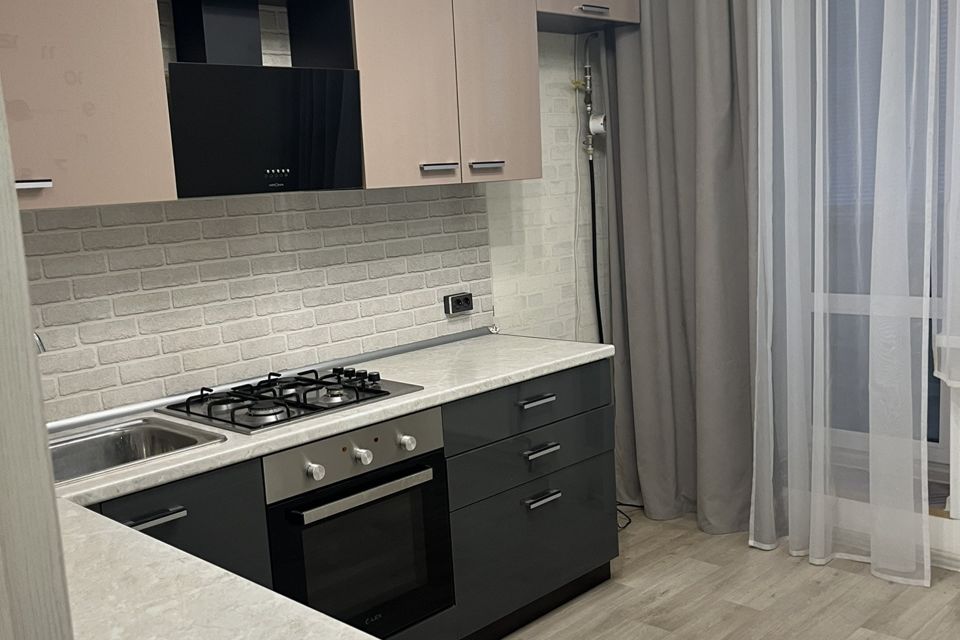 Продаётся 2-комнатная квартира, 55.8 м²