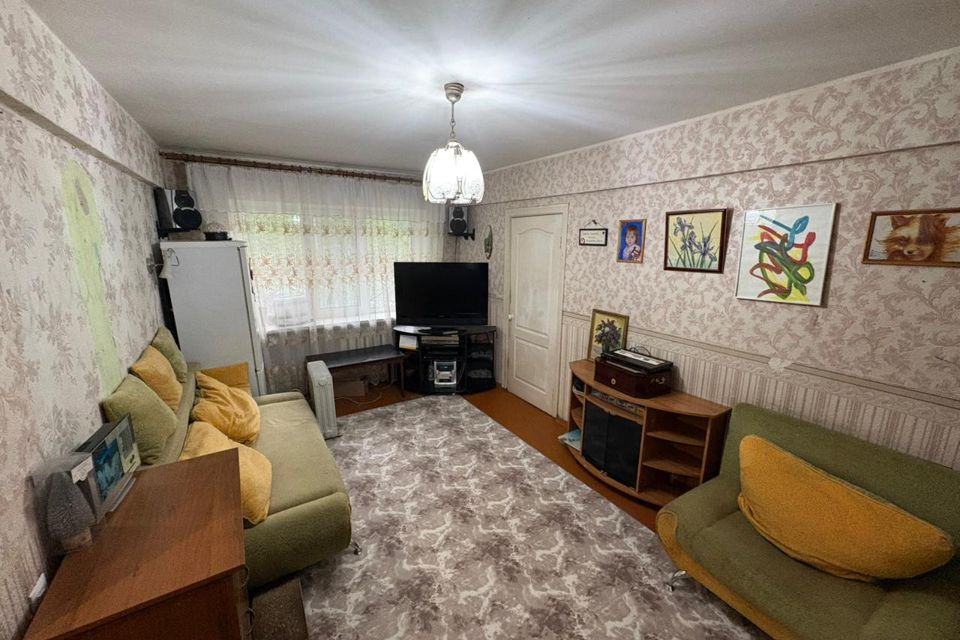 Продаётся 3-комнатная квартира, 55 м²