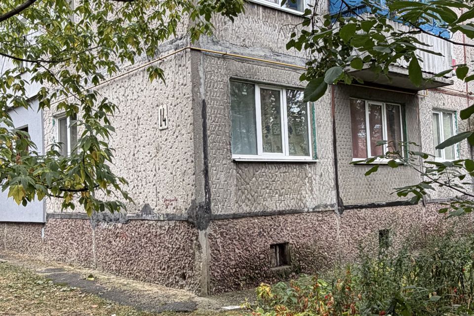 Продаётся 3-комнатная квартира, 46.6 м²