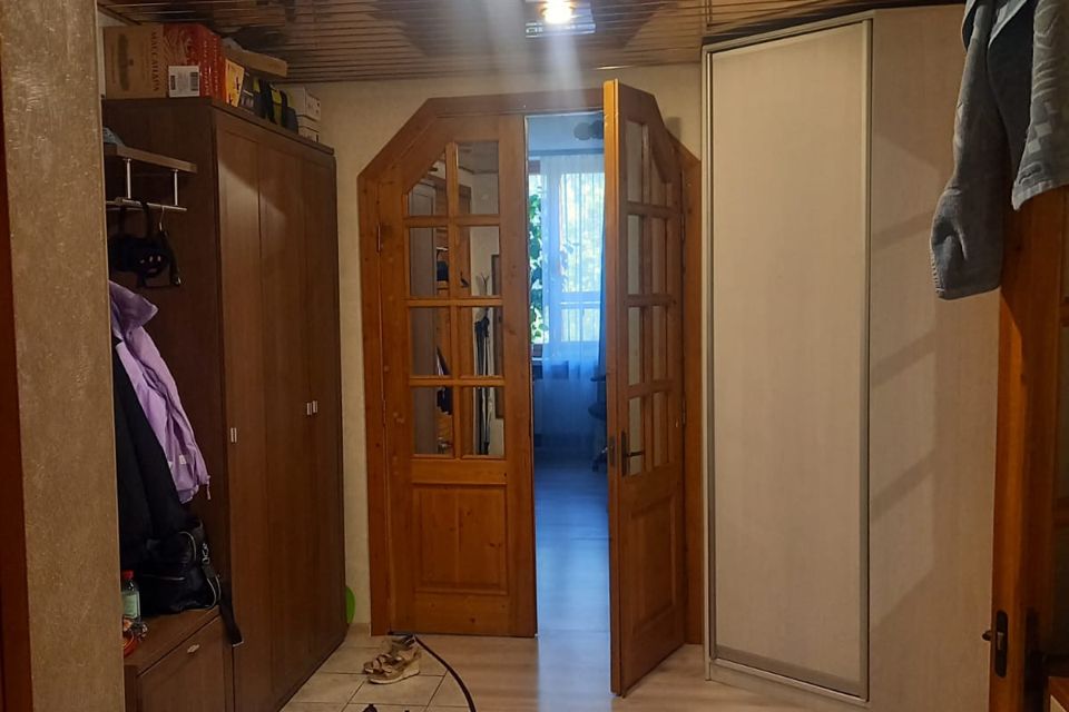 Продаётся 4-комнатная квартира, 77 м²