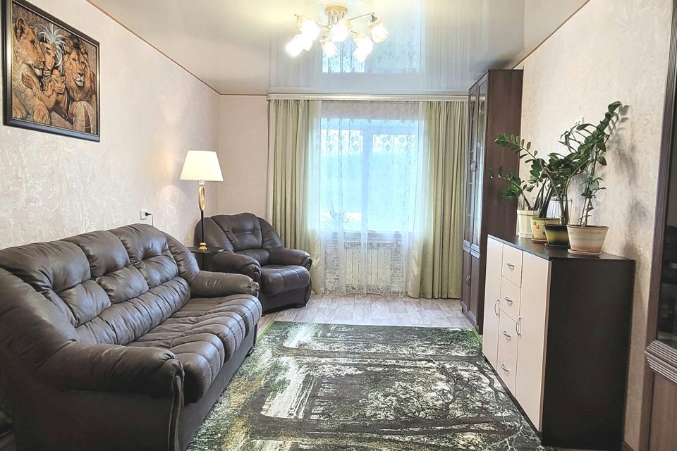 Продаётся 3-комнатная квартира, 106 м²