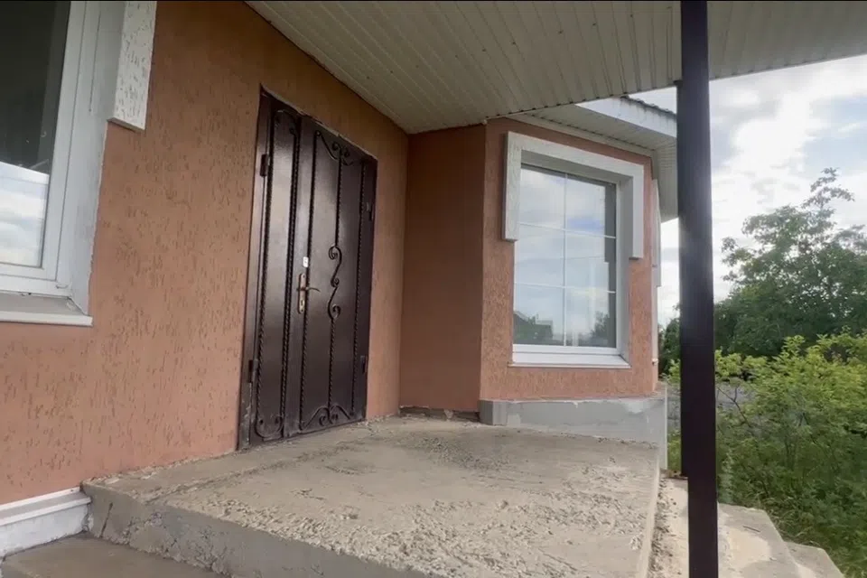 Продаётся 2-этажный дом, 300 м²