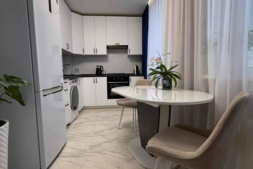 Продаётся 1-комнатная квартира, 35.6 м²