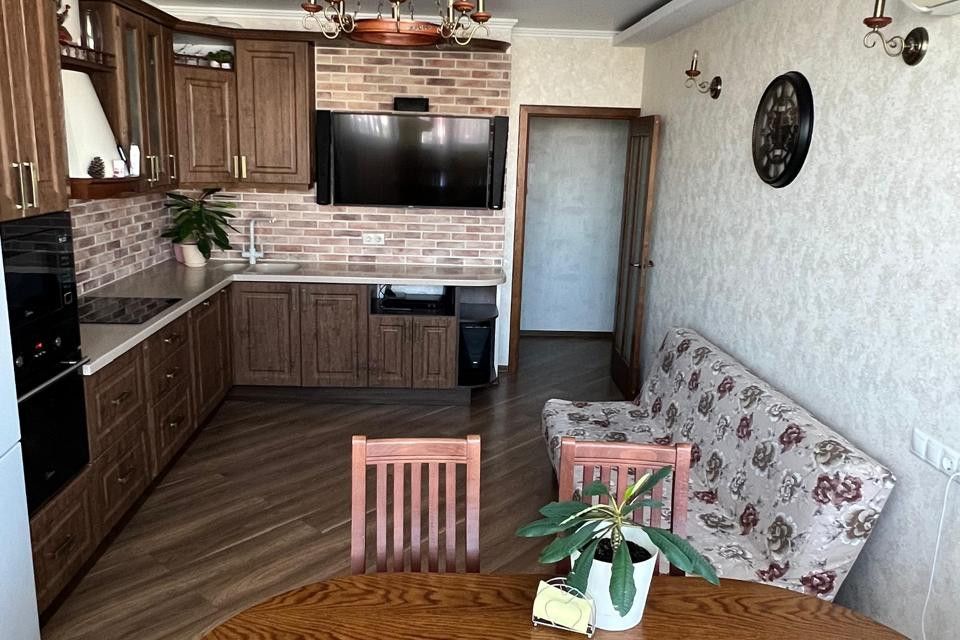 Продаётся 3-комнатная квартира, 84 м²