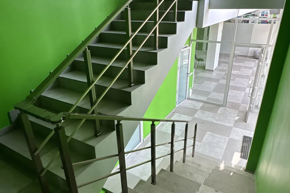 Продаётся помещение своб. назначения, 1100 м²