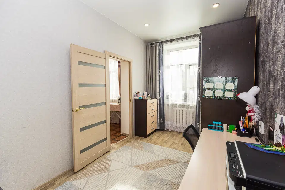 Продаётся 3-комнатная квартира, 77.3 м²