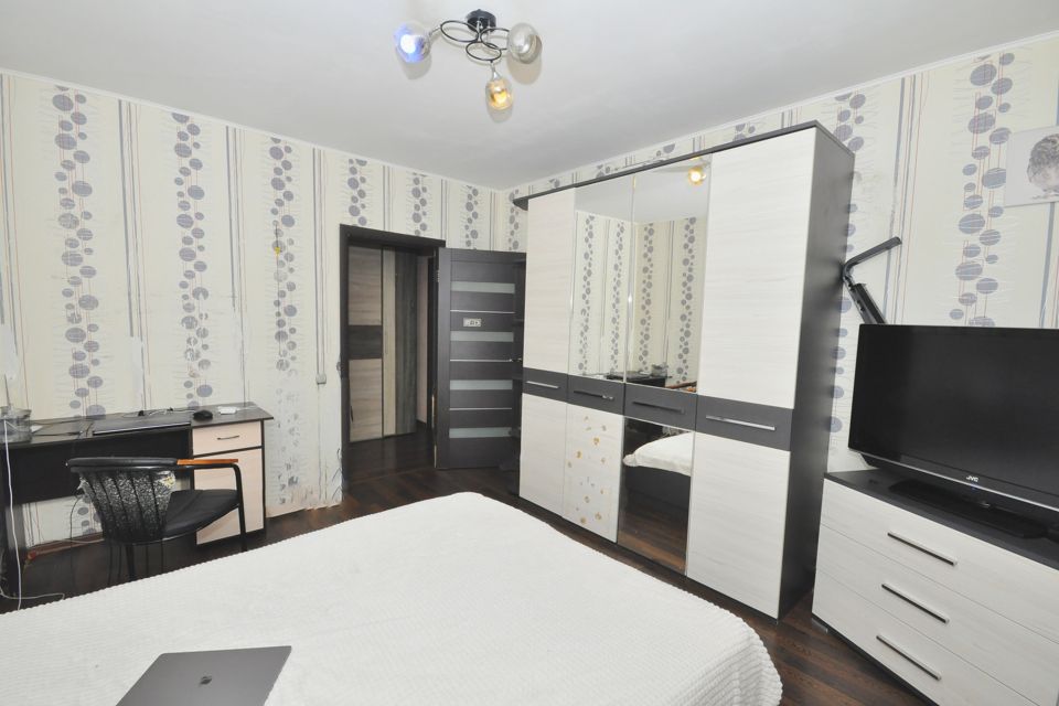 Продаётся 2-комнатная квартира, 58.2 м²