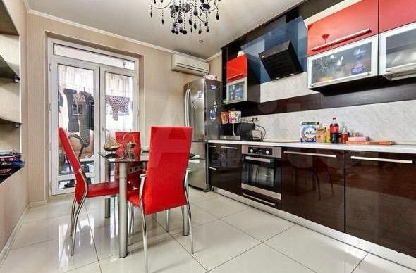 Сдаётся 3-комнатная квартира, 95 м²