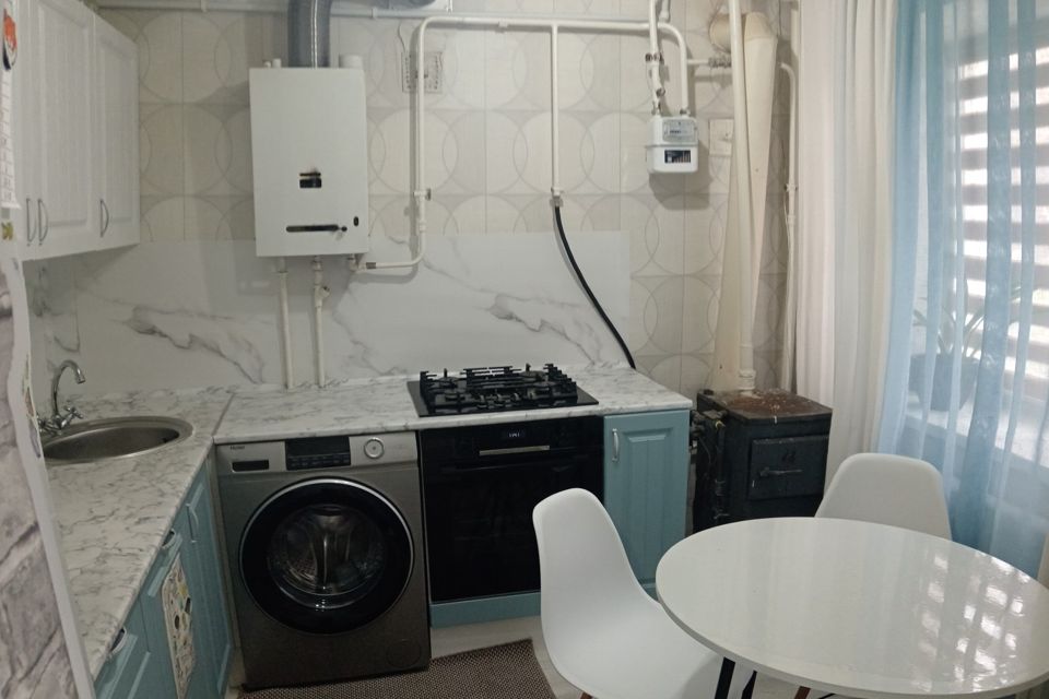 Продаётся 2-комнатная квартира, 41.8 м²