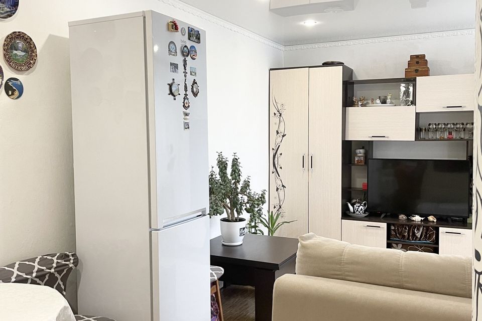 Продаётся комната в 1-комн. квартире, 21.6 м²