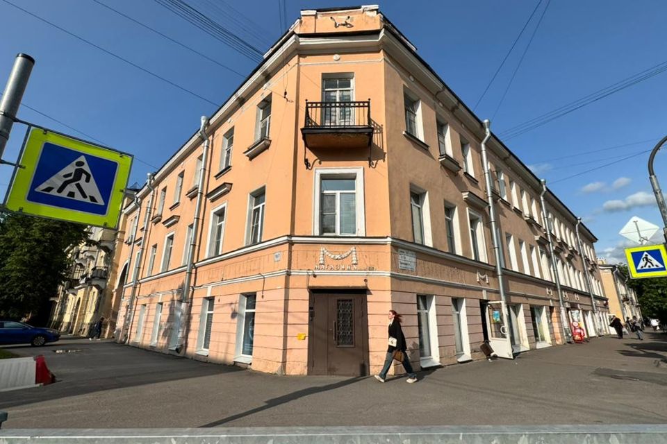 Продаётся 2-комнатная квартира, 57.5 м²