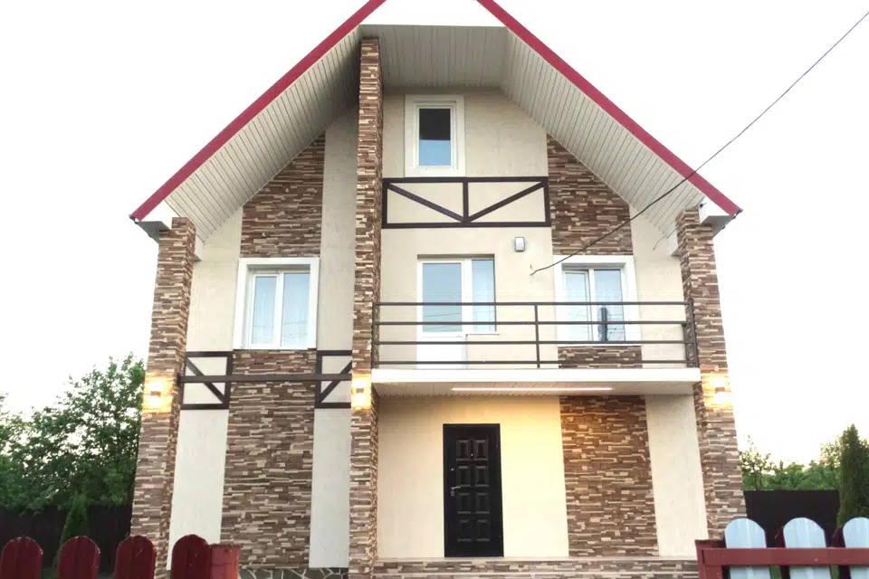 Продаётся 3-этажный дом, 180 м²