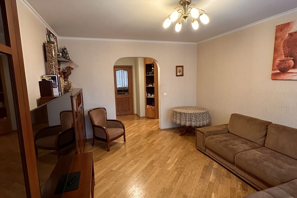 Продаётся 4-комнатная квартира, 84.4 м²