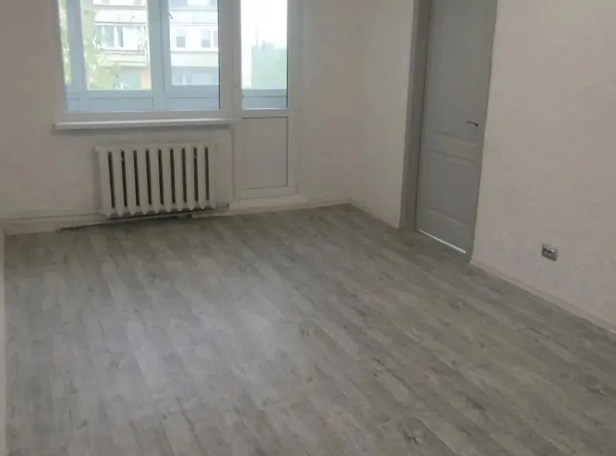 Продаётся 4-комнатная квартира, 60 м²