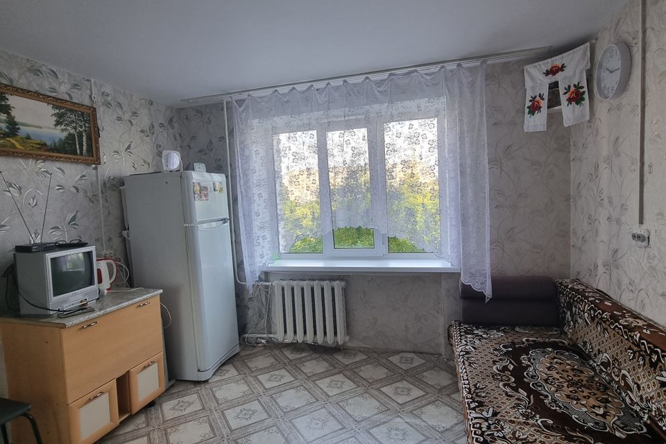 Продаётся комната в 1-комн. квартире, 12.9 м²