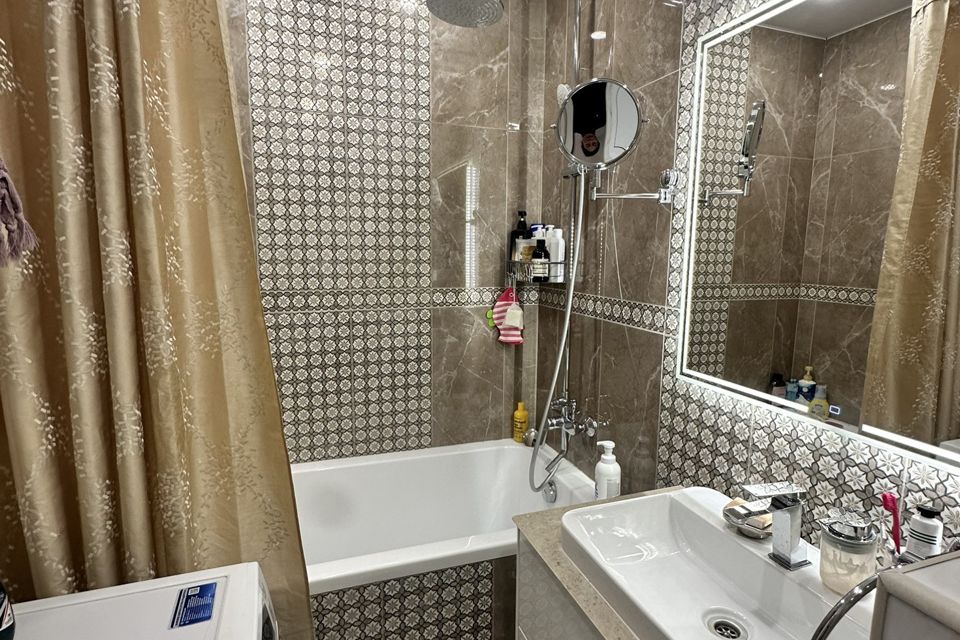 Сдаётся 2-комнатная квартира, 58 м²