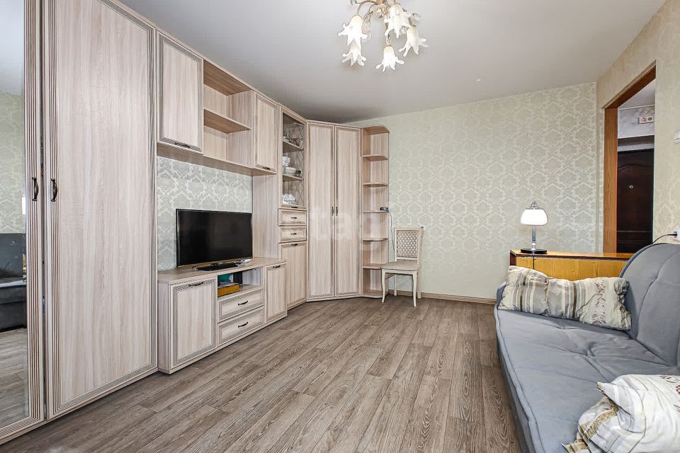 Продаётся 1-комнатная квартира, 38 м²