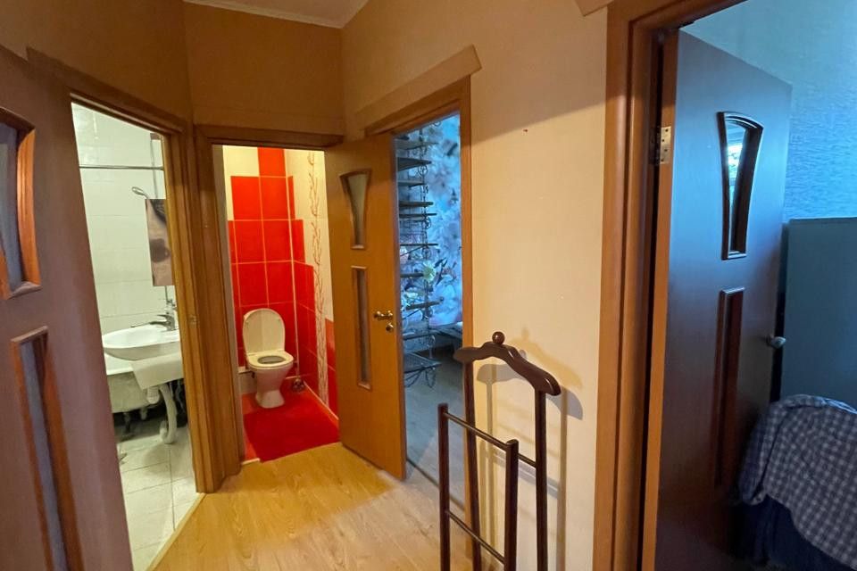 Продаётся 2-комнатная квартира, 70.3 м²