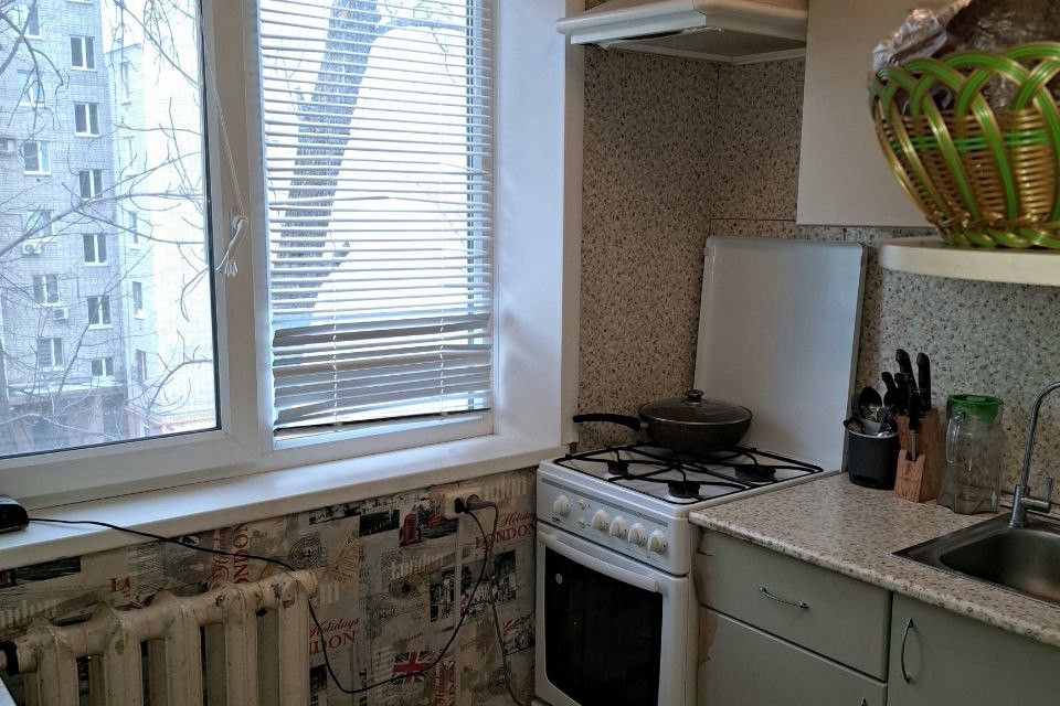 Продаётся 3-комнатная квартира, 55.5 м²