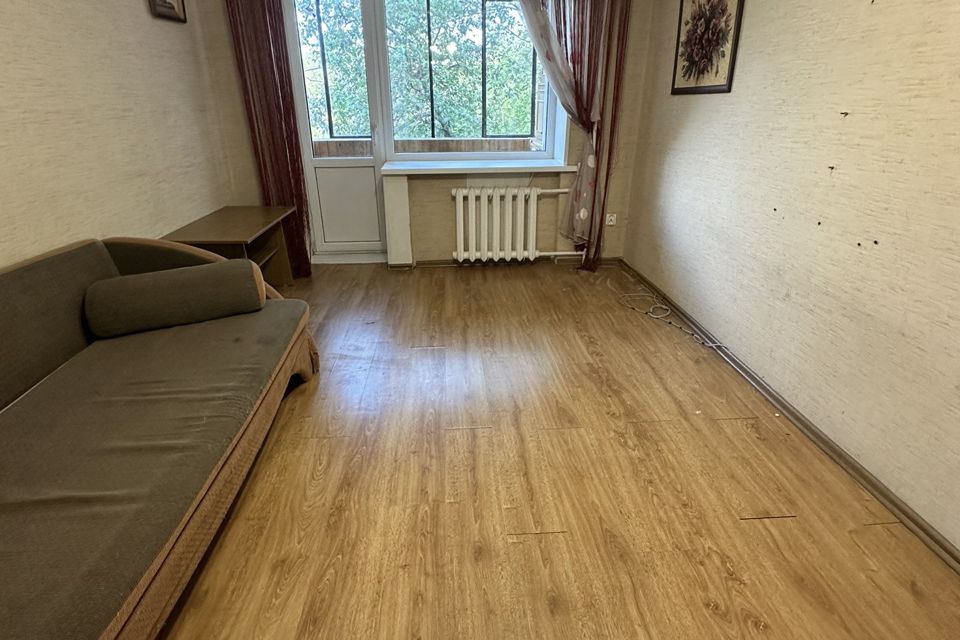 Продаётся 3-комнатная квартира, 50.7 м²